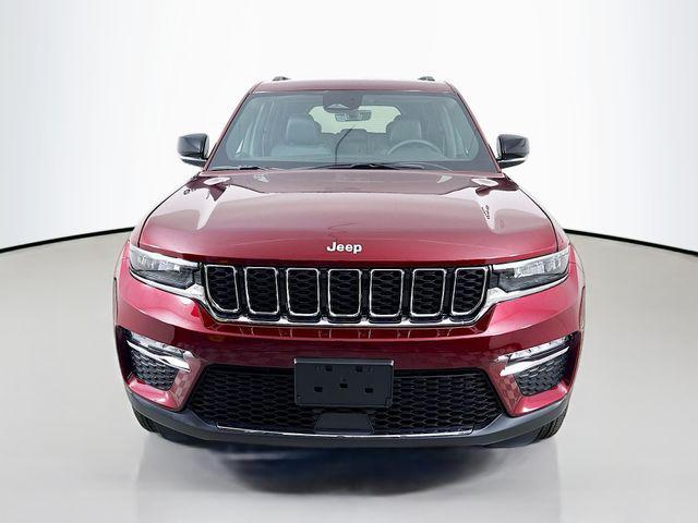 new 2025 Jeep Grand Cherokee car, priced at $39,990