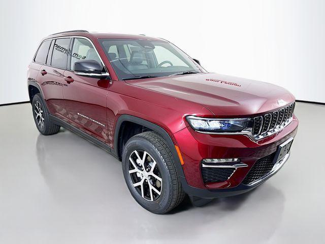 new 2025 Jeep Grand Cherokee car, priced at $39,990