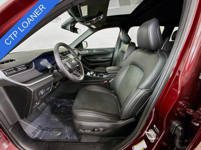 new 2025 Jeep Grand Cherokee car, priced at $38,730
