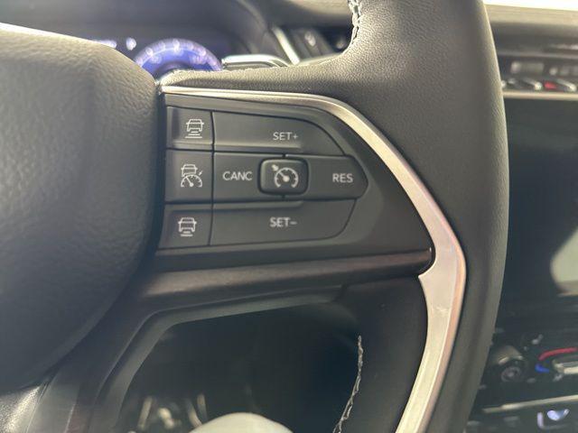 new 2025 Jeep Grand Cherokee car, priced at $37,295