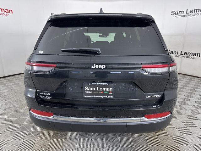 new 2025 Jeep Grand Cherokee car, priced at $37,295