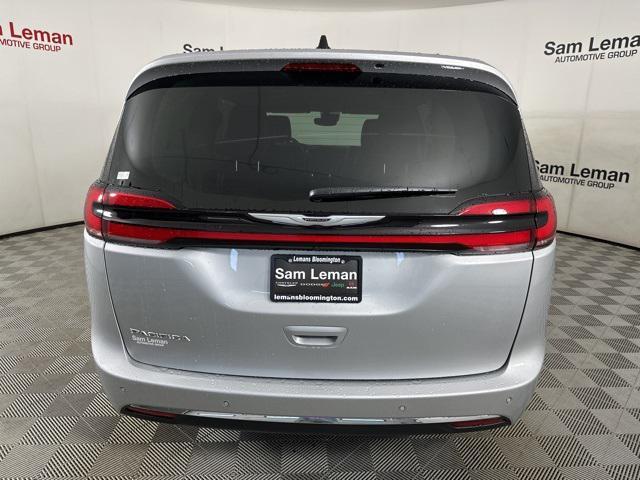 new 2024 Chrysler Pacifica car, priced at $35,890