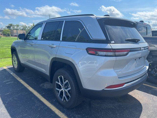 new 2025 Jeep Grand Cherokee car, priced at $39,495