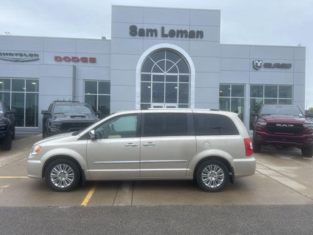 used 2015 Chrysler Town & Country car, priced at $14,495
