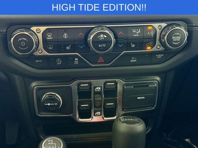new 2025 Jeep Gladiator car, priced at $41,355