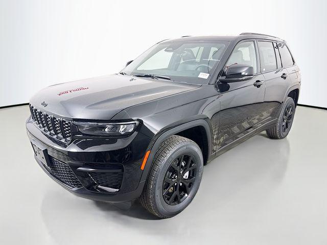 new 2025 Jeep Grand Cherokee car, priced at $39,230