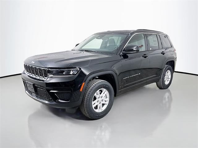 new 2025 Jeep Grand Cherokee car, priced at $36,220