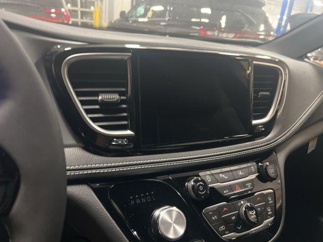 new 2026 Chrysler Pacifica car, priced at $46,815