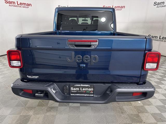 new 2025 Jeep Gladiator car, priced at $38,685