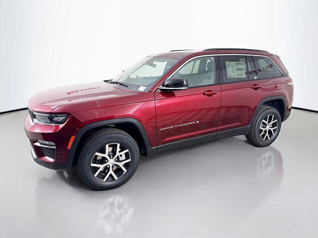 new 2025 Jeep Grand Cherokee car, priced at $43,010