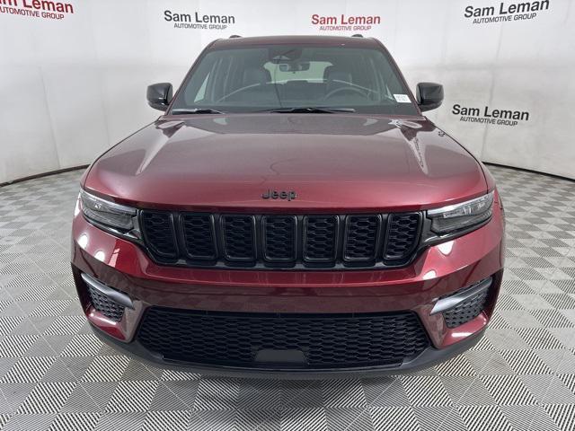 new 2025 Jeep Grand Cherokee car, priced at $39,030