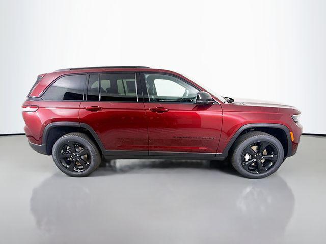 new 2025 Jeep Grand Cherokee car, priced at $44,235