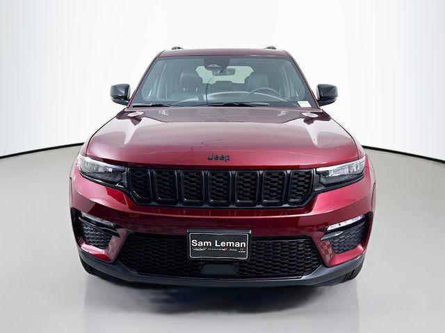 new 2025 Jeep Grand Cherokee car, priced at $44,235