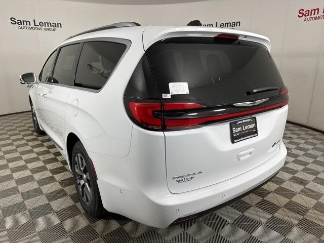 new 2024 Chrysler Pacifica Hybrid car, priced at $54,090