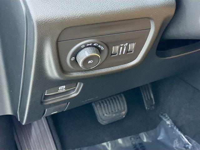 new 2025 Jeep Grand Cherokee L car, priced at $55,555