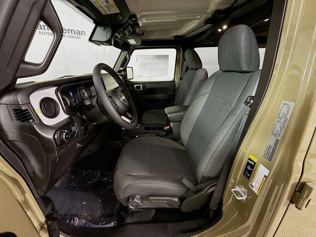 new 2025 Jeep Wrangler car, priced at $43,245