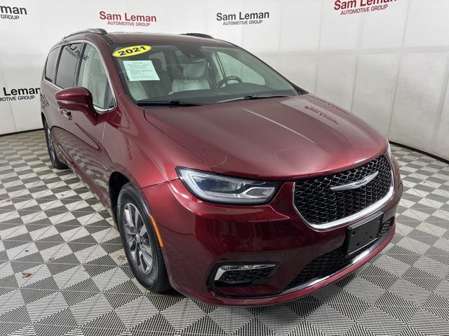 used 2021 Chrysler Pacifica car, priced at $22,500