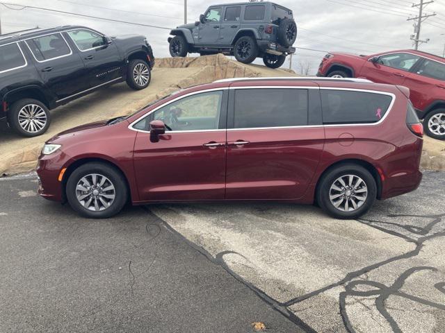 used 2021 Chrysler Pacifica car, priced at $22,900