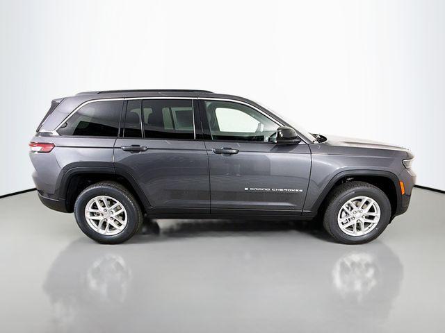 new 2025 Jeep Grand Cherokee car, priced at $37,470