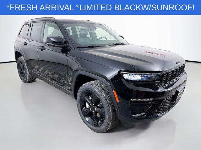 new 2025 Jeep Grand Cherokee car, priced at $44,235