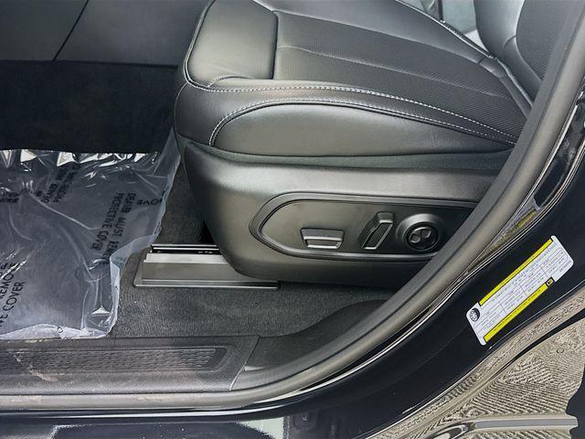 new 2025 Jeep Grand Cherokee L car, priced at $49,260