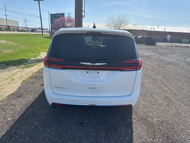 used 2024 Chrysler Pacifica car, priced at $37,450