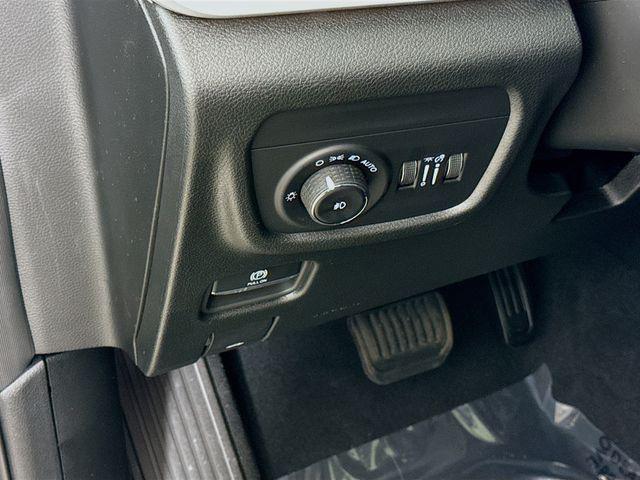 new 2025 Jeep Grand Cherokee L car, priced at $43,610