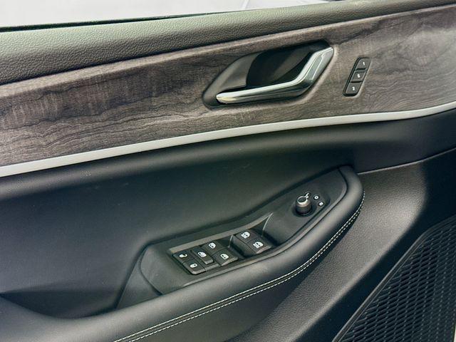 new 2025 Jeep Grand Cherokee L car, priced at $43,610