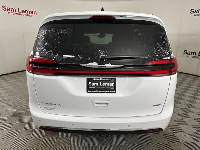 new 2025 Chrysler Pacifica car, priced at $40,140