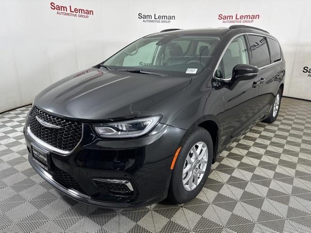 used 2022 Chrysler Pacifica car, priced at $26,289