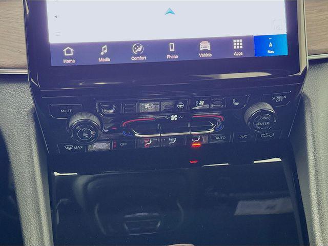 new 2025 Jeep Grand Cherokee car, priced at $57,175