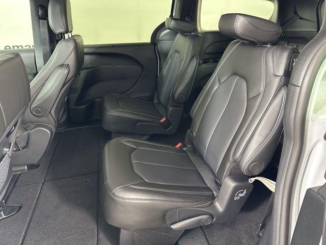 new 2025 Chrysler Pacifica car, priced at $40,920
