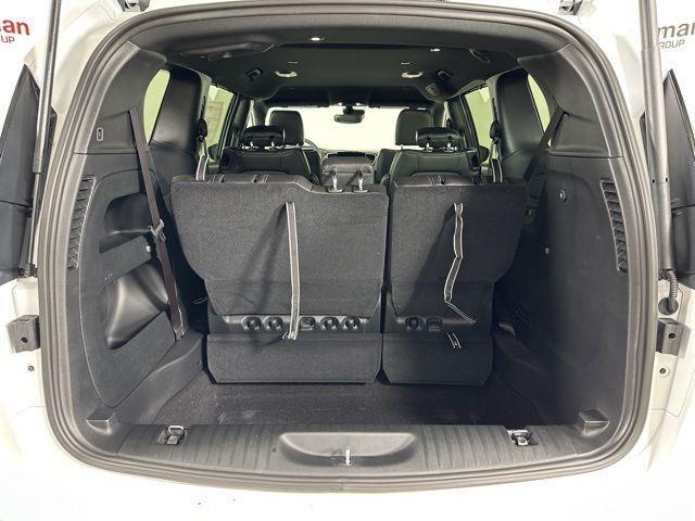 new 2025 Chrysler Pacifica car, priced at $40,920