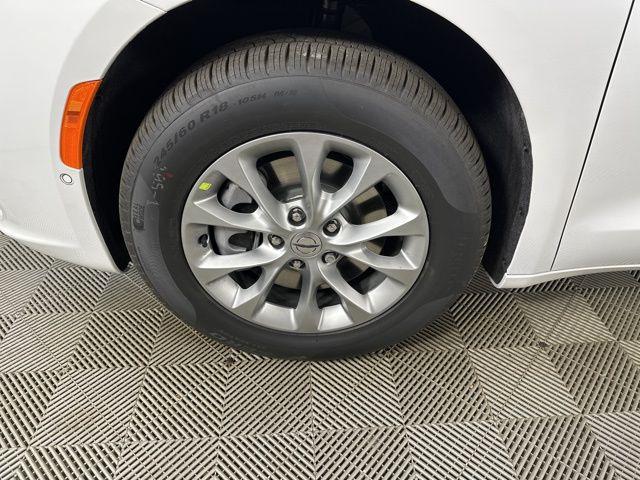 new 2025 Chrysler Pacifica car, priced at $40,920