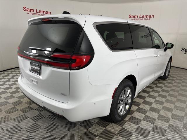 new 2025 Chrysler Pacifica car, priced at $42,420