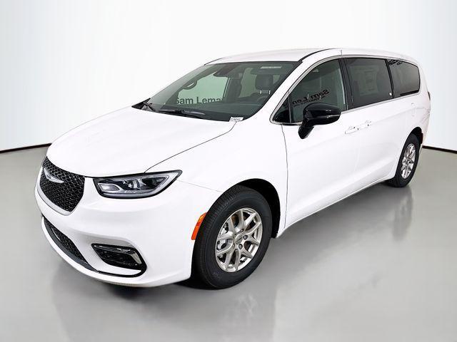 new 2025 Chrysler Pacifica car, priced at $39,145