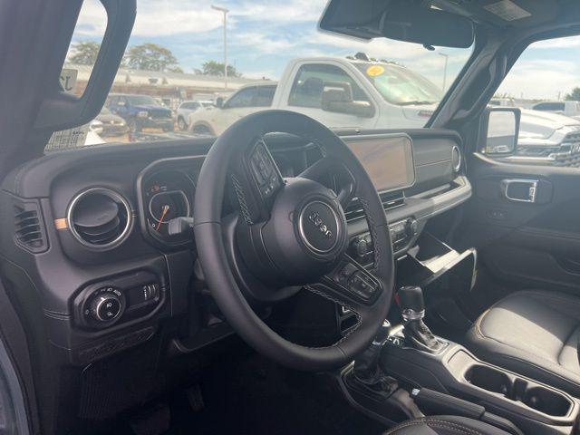 new 2025 Jeep Gladiator car, priced at $41,855