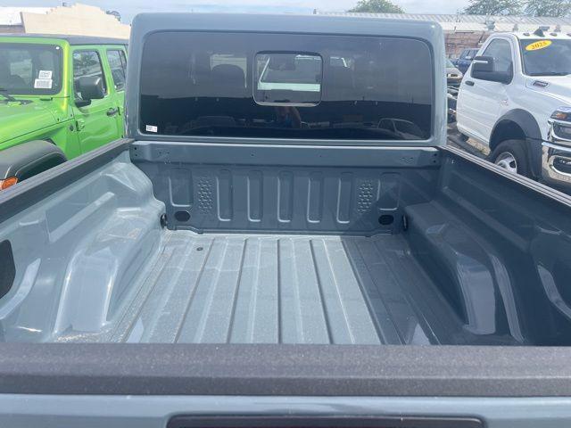 new 2025 Jeep Gladiator car, priced at $41,855