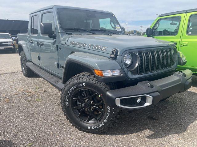 new 2025 Jeep Gladiator car, priced at $41,855