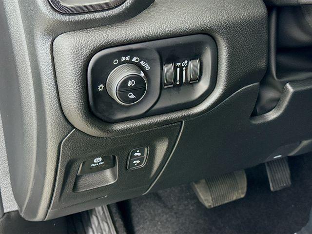 new 2025 Ram 1500 car, priced at $59,625