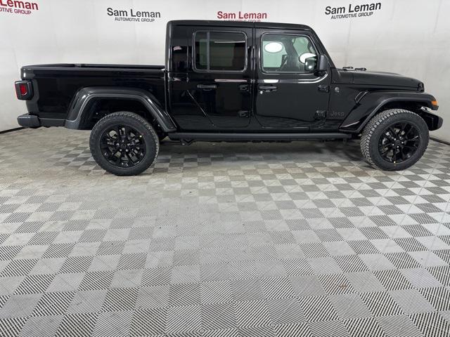 new 2025 Jeep Gladiator car, priced at $38,385