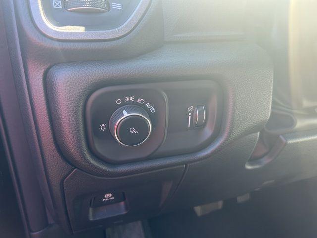 new 2025 Ram 1500 car, priced at $39,615