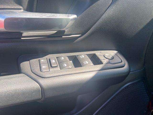 new 2025 Ram 1500 car, priced at $39,615