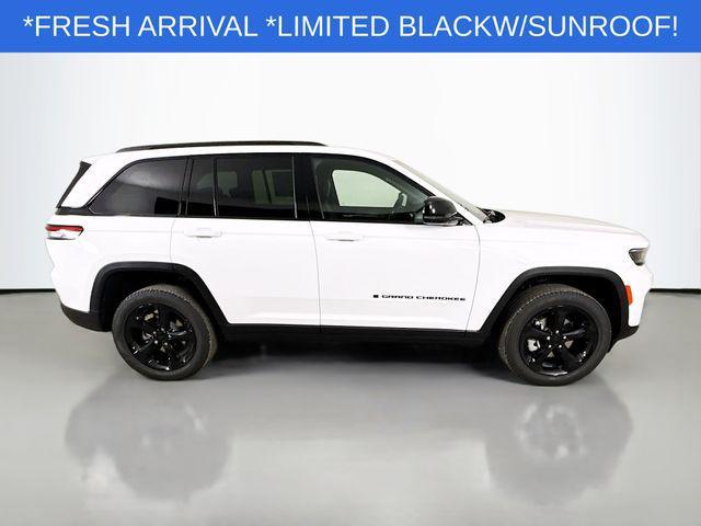 new 2025 Jeep Grand Cherokee car, priced at $43,640