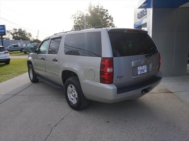 used 2007 Chevrolet Suburban car, priced at $9,835