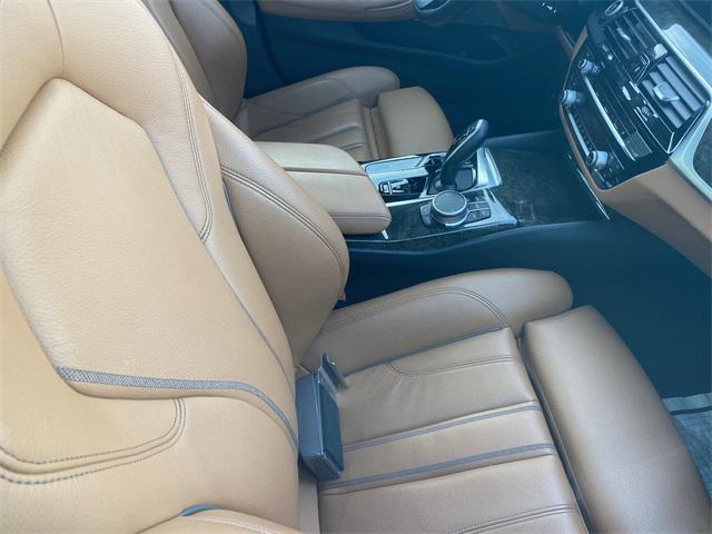 used 2022 BMW 540 car, priced at $39,326
