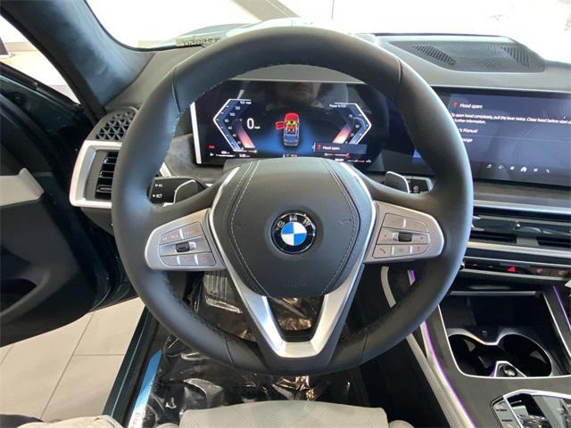 new 2025 BMW X7 car, priced at $90,950