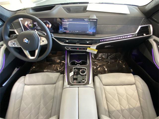new 2025 BMW X7 car, priced at $90,950