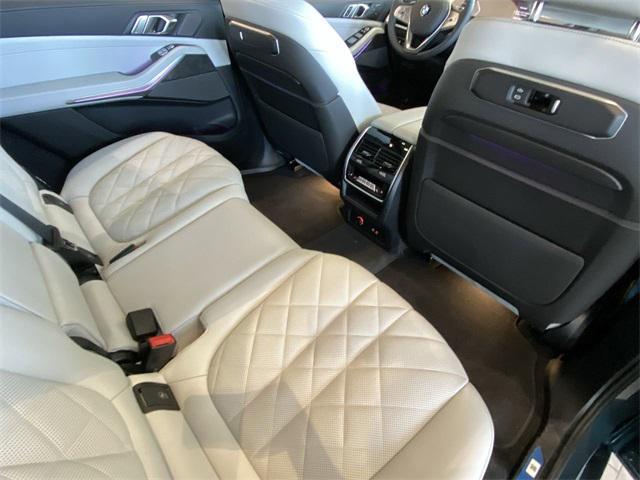new 2025 BMW X7 car, priced at $90,950