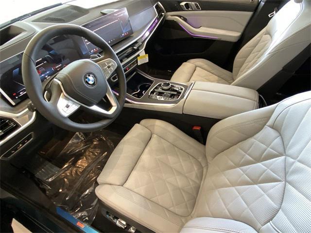 new 2025 BMW X7 car, priced at $90,950
